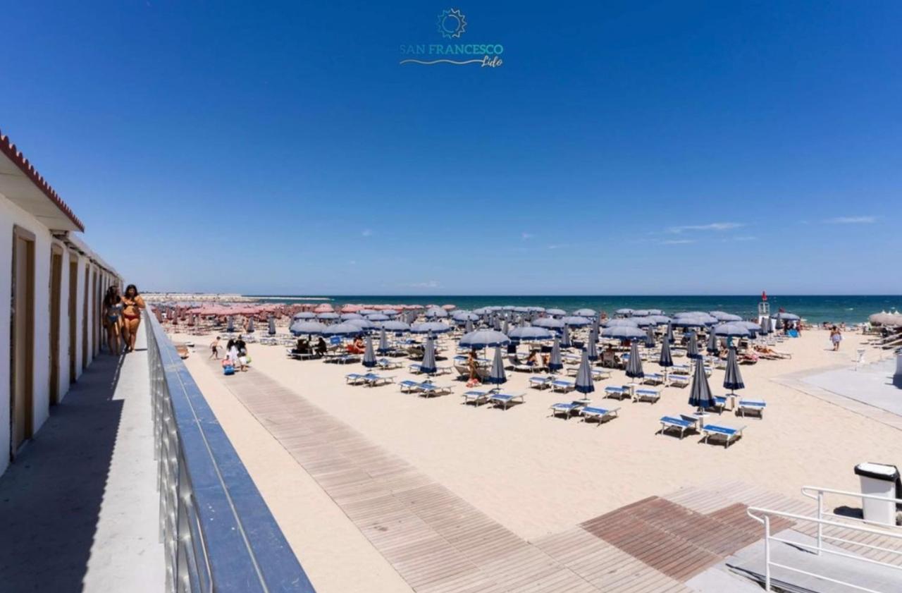 Adriatico HomeMare-Fiera-Centro Bari Esterno foto